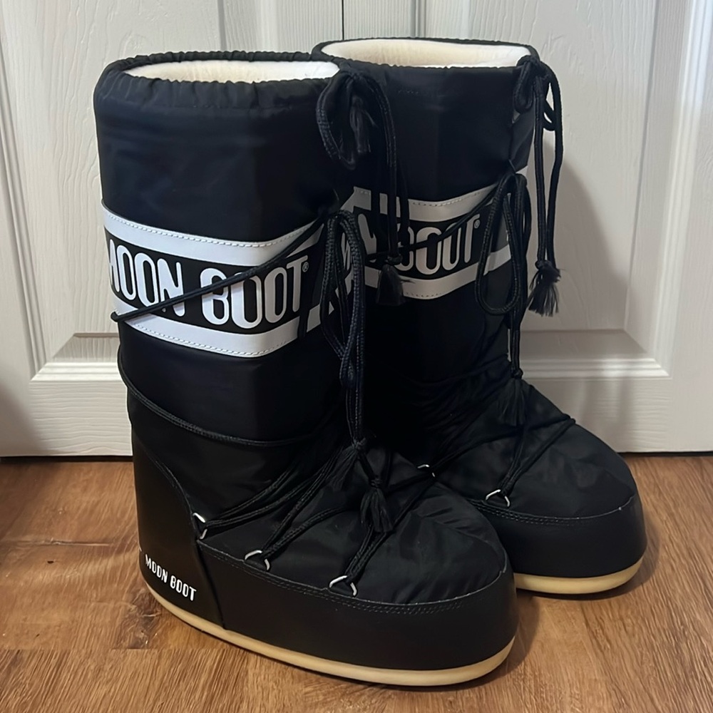 MOON BOOT Tall Black Nylon